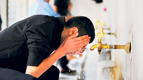 Kusunca Abdest Bozulur Mu?